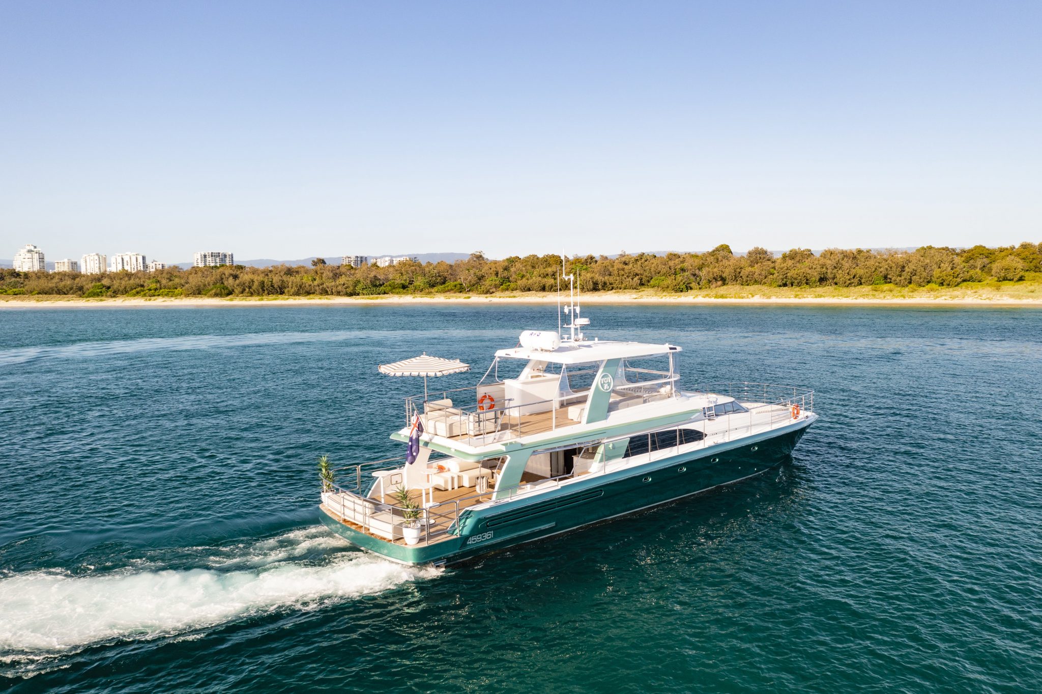 yacht rental gold coast