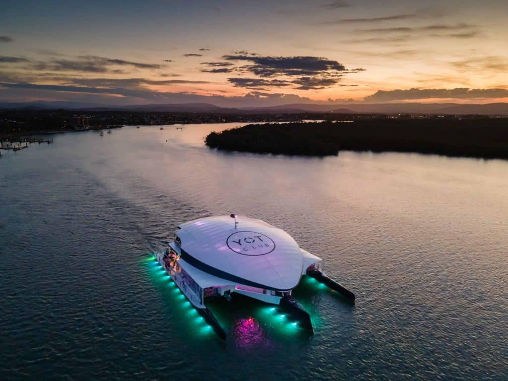 birthday-boat-party-00 svg+xml;charset=utf - YOT Club Private Charter