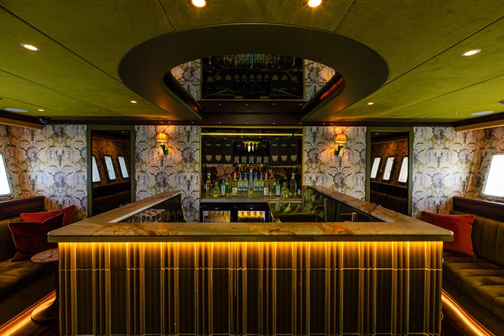 yot_capri-24 svg+xml;charset=utf - YOT Capri