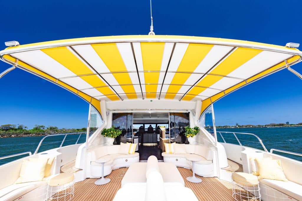 yot_capri-5 svg+xml;charset=utf - YOT Capri